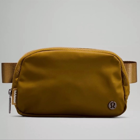 LULULEMON Everywhere Belt Bag One Size - Burnt‎ Caramel - Picture 1 of 5